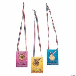 Best deal 🎉 Winner Medal Valentine Exchanges with Card for 24 💯